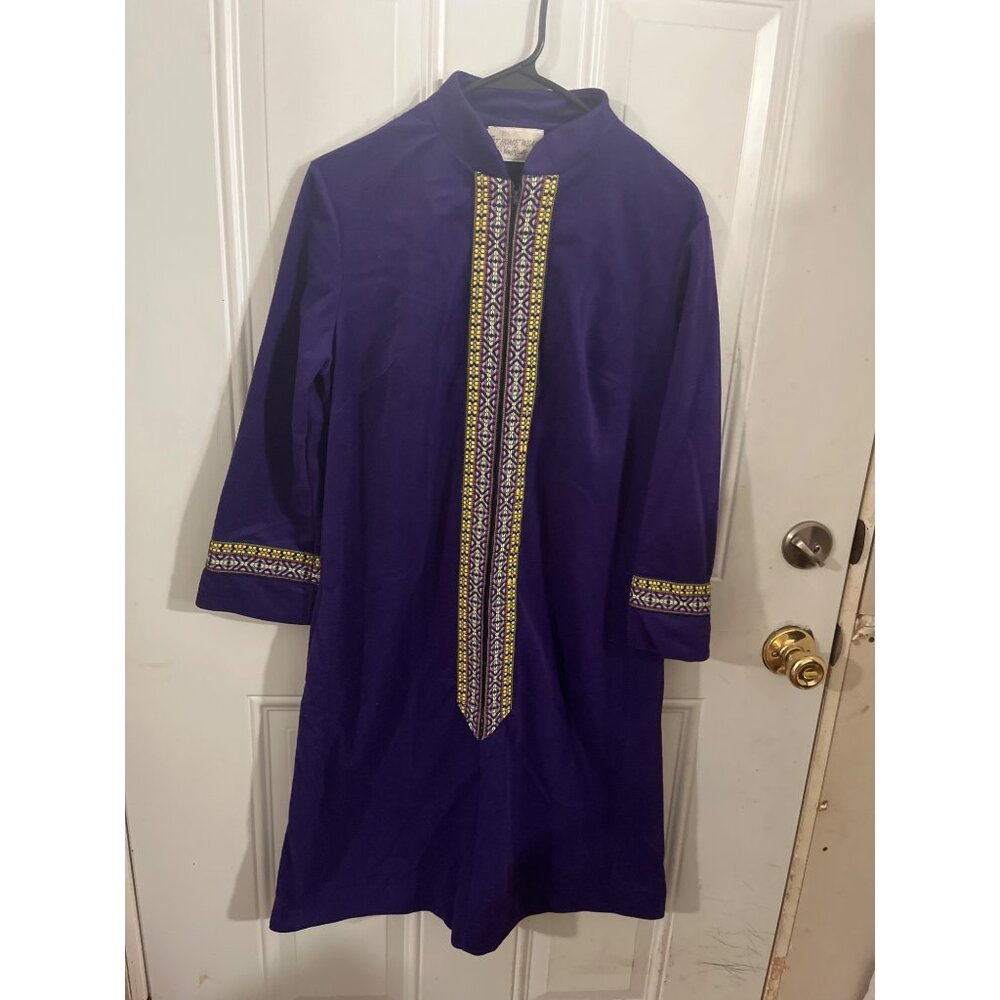 At Home Wear for Van Raalte Purple Button Robe With embroidery. Vintage 1970βs